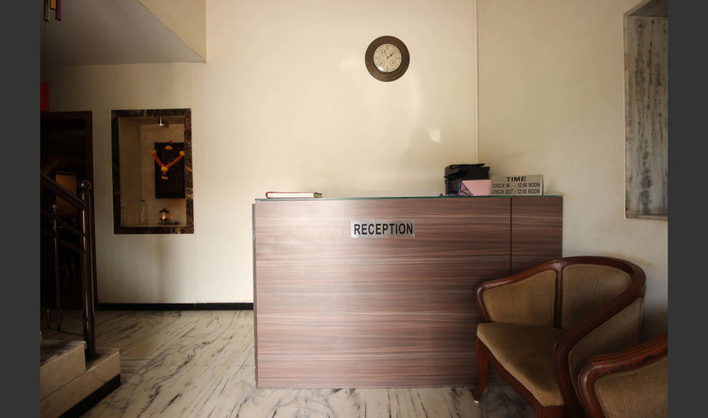 Hotel Q Deck Mumbai Kültér fotó